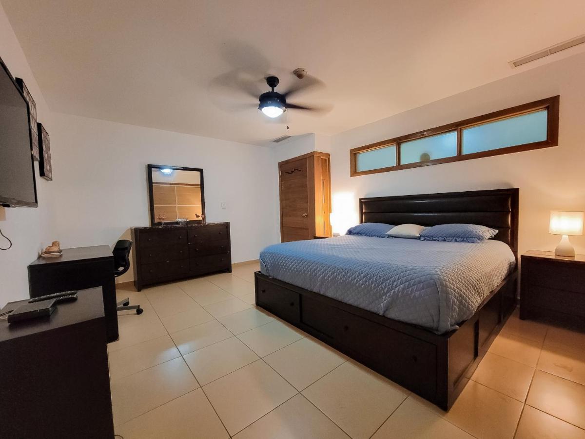 Marbella Towers Beachfront 2 Bedrooms Juan Dolio Ngoại thất bức ảnh