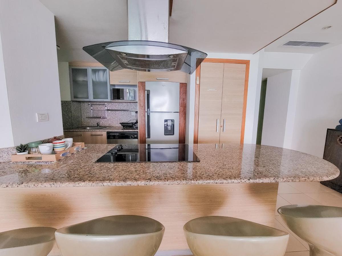 Marbella Towers Beachfront 2 Bedrooms Juan Dolio Ngoại thất bức ảnh